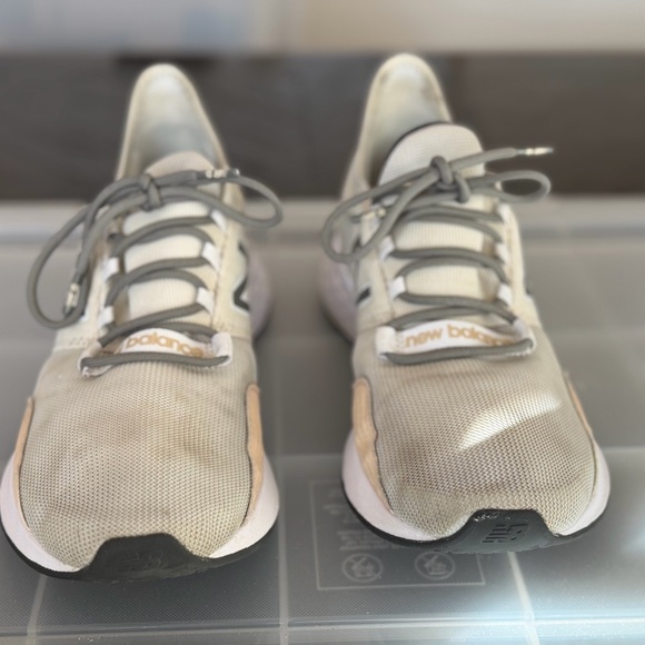New Balance Cream and Gray Athletic Shoes - Picture 4 of 6